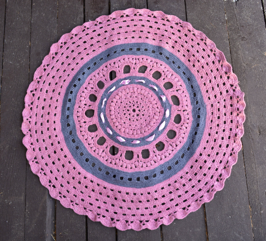 Knitted Openwork Round Handmade Rug Dusty Rose  And Gray Color. Mat For Meditati